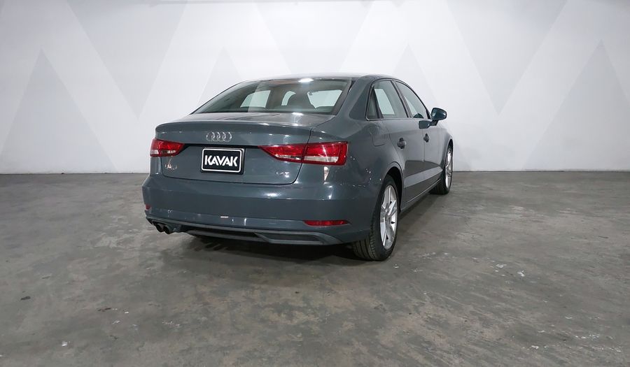 Audi A3 1.4 TFSI DYNAMIC Sedan 2017