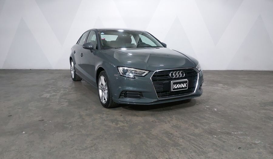 Audi A3 1.4 TFSI DYNAMIC Sedan 2017