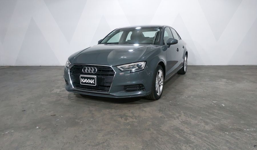 Audi A3 1.4 TFSI DYNAMIC Sedan 2017