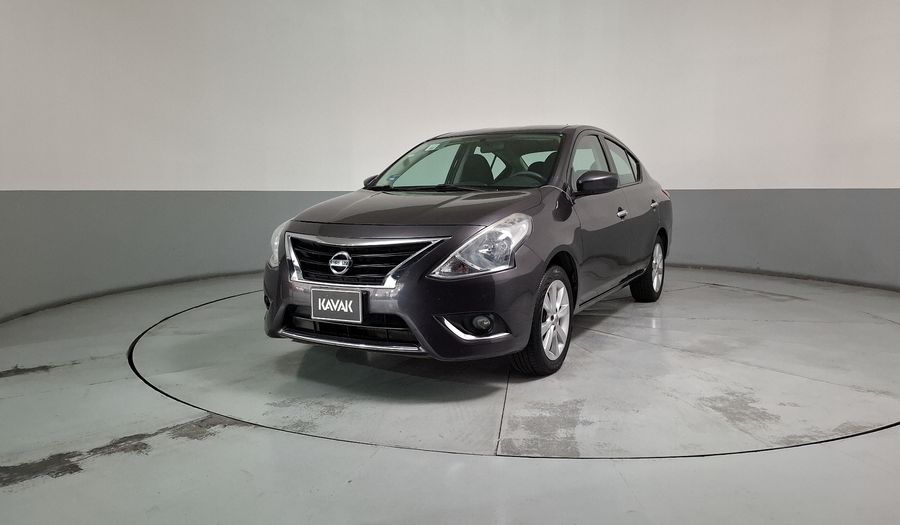 Nissan Versa 1.6 ADVANCE TA AC Sedan 2015