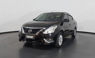 Nissan • Versa