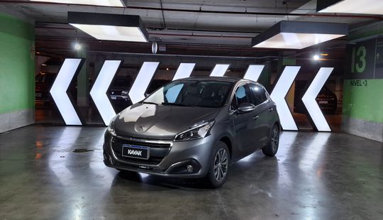 Peugeot • 208