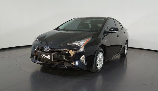 Toyota • Prius