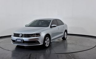 Volkswagen • Vento