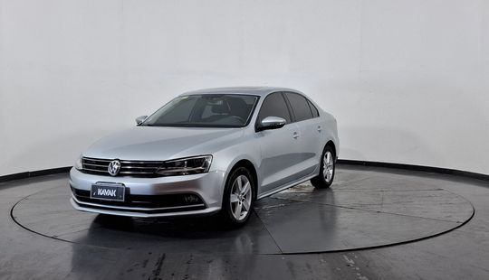 Volkswagen Vento 2.5 ADVANCE PLUS-2015