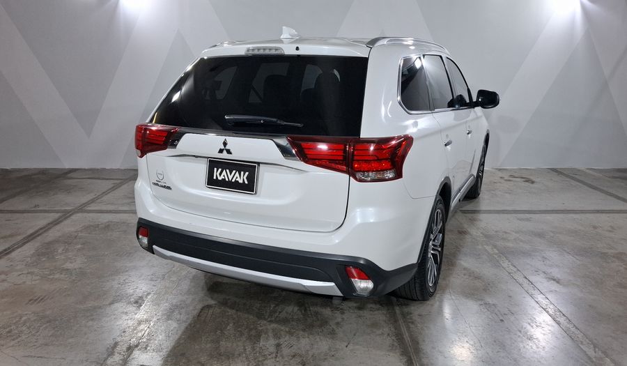 Mitsubishi Outlander 2.4 LIMITED Suv 2017