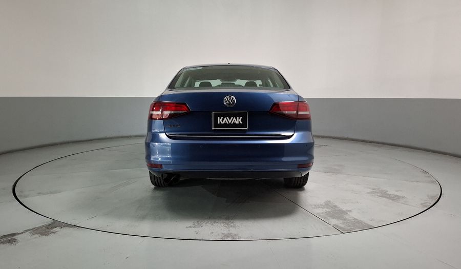 Volkswagen Jetta 2.5 COMFORTLINE TIP. BOLSAS AIRE DEL. Sedan 2018