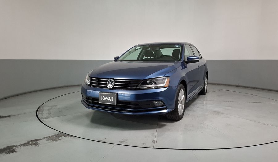Volkswagen Jetta 2.5 COMFORTLINE TIP. BOLSAS AIRE DEL. Sedan 2018