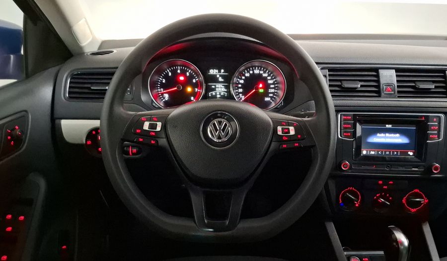 Volkswagen Jetta 2.5 COMFORTLINE TIP. BOLSAS AIRE DEL. Sedan 2018