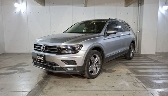 Volkswagen • Tiguan