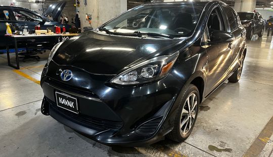 Toyota • Prius C