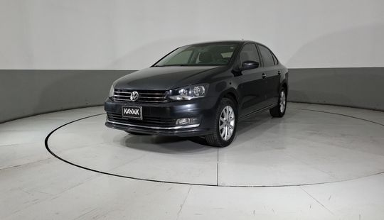 Volkswagen • Vento