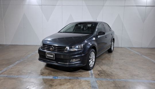 Volkswagen • Vento