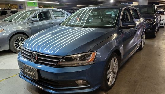 Volkswagen • Jetta