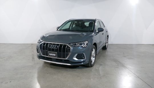 Audi • Q3