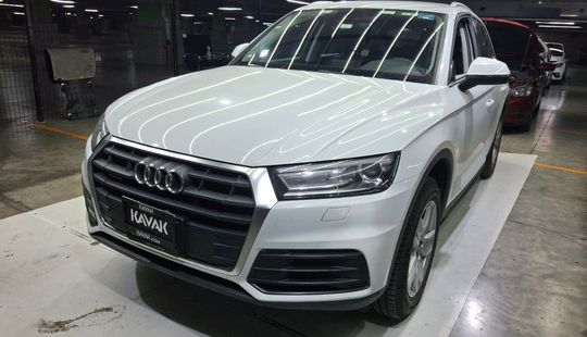 Audi • Q5