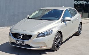 Volvo • V40