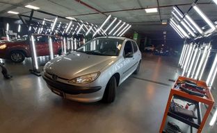 Peugeot • 206