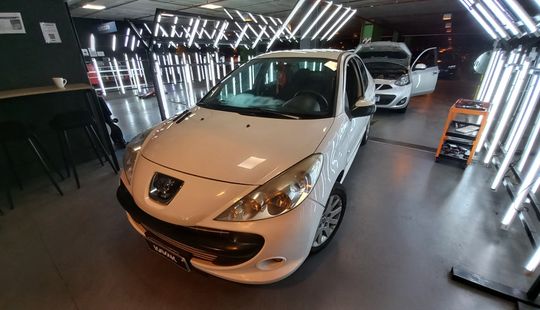 Peugeot • 207