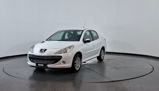 Peugeot • 207