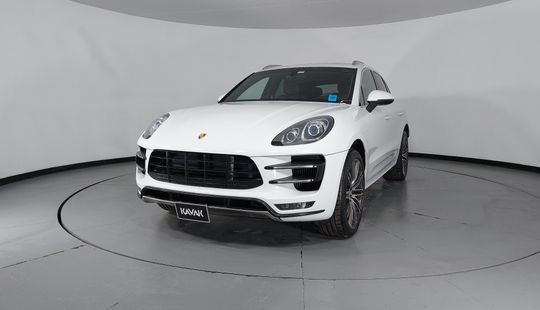 Porsche • Macan