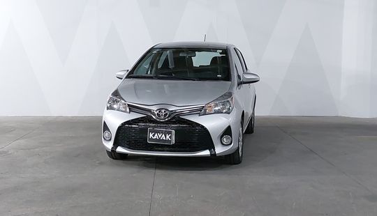 Toyota • Yaris