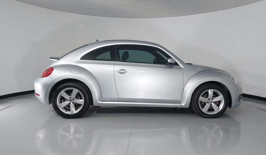 Volkswagen Beetle 2.5 SPORTLINE MT Hatchback 2016