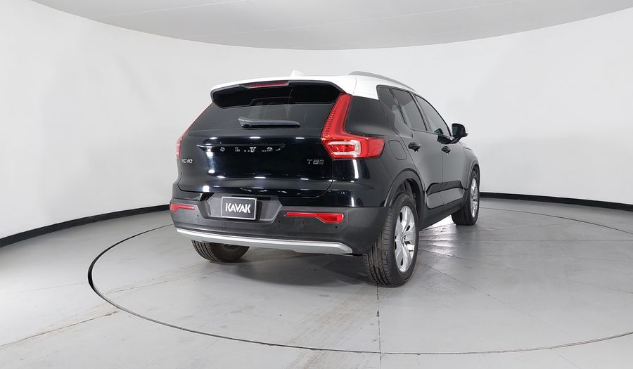 Volvo Xc40 2.0 MOMENTUM T5 AUTO 4WD Suv 2019