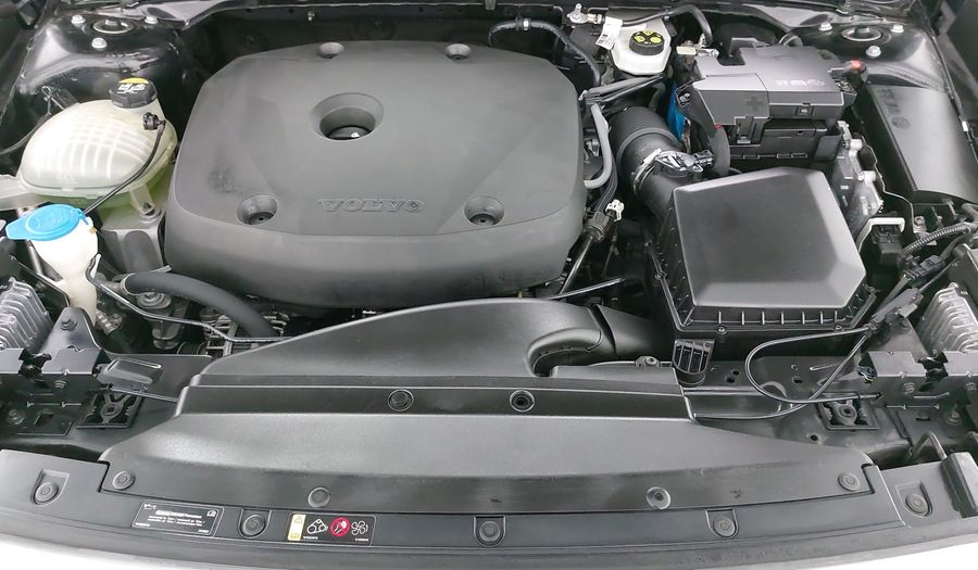 Volvo Xc40 2.0 MOMENTUM T5 AUTO 4WD Suv 2019