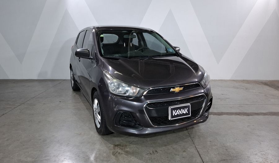 Chevrolet Spark 1.4 LT B MT Hatchback 2016