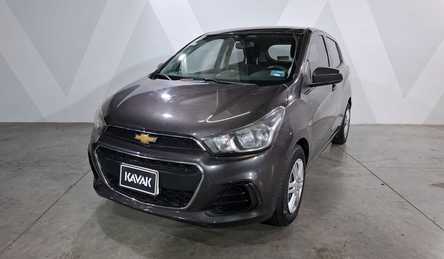 Chevrolet Spark 1.4 LT B MT Hatchback 2016