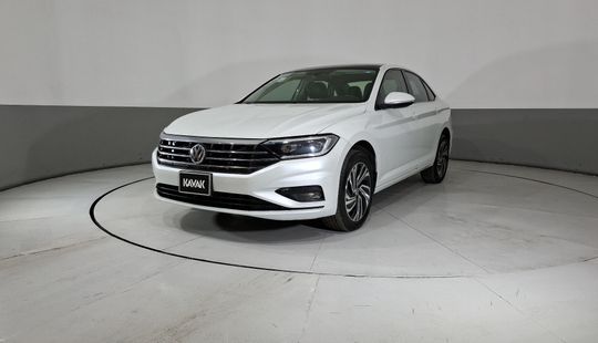 Volkswagen • Jetta