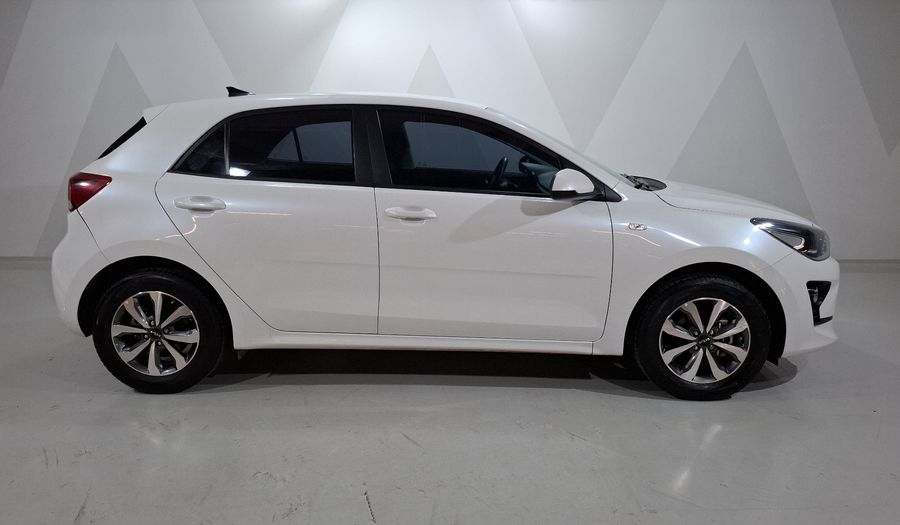 Kia Rio 1.6 LX Hatchback 2022