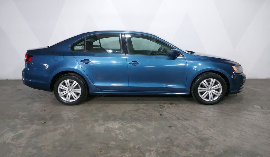 Volkswagen Jetta 2.0 MT Sedan 2016