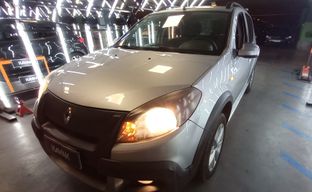 Renault • Sandero Stepway