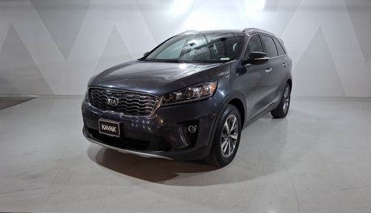 Kia • Sorento