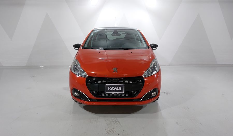 Peugeot 208 1.6 FELINE MT Hatchback 2017