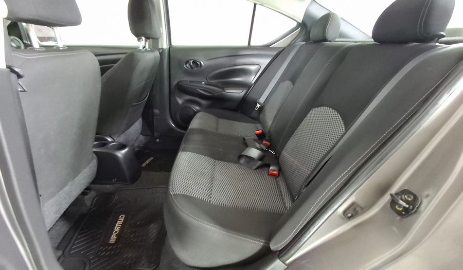 Nissan Versa 1.6 SENSE Sedan 2020