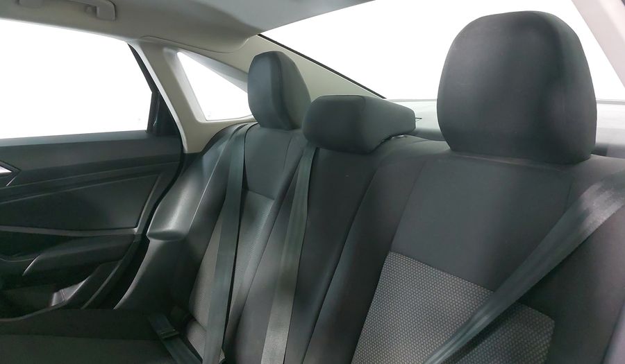 Volkswagen Jetta 1.4 TRENDLINE AUTO Sedan 2021