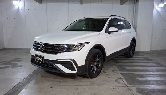 Volkswagen • Tiguan