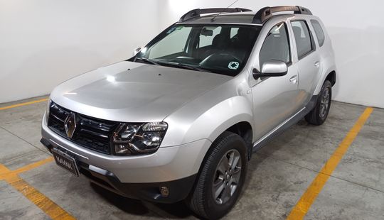 Renault • Duster