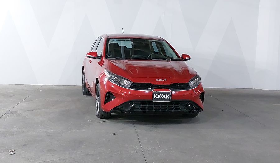 Kia Forte 2.0 EX IVT Hatchback 2022