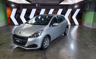 Peugeot • 208