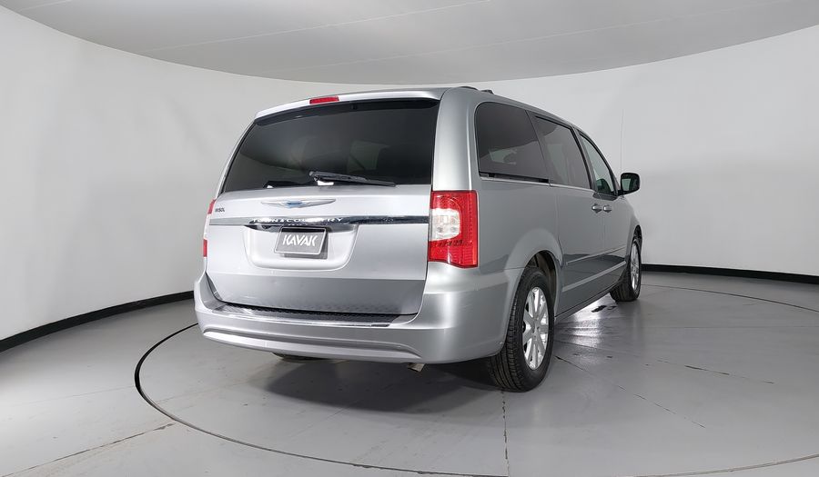 Chrysler Town & Country 3.6 TOURING Minivan 2016