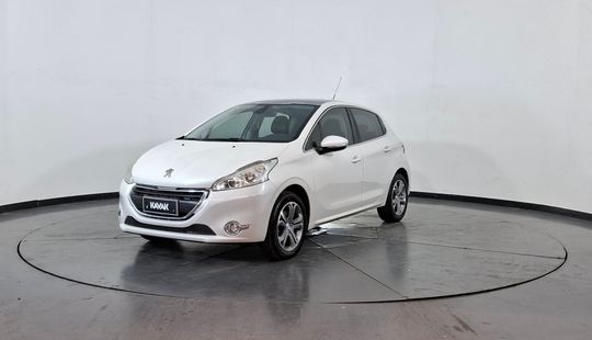 Peugeot • 208