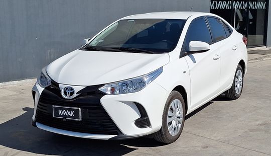 Toyota • Yaris