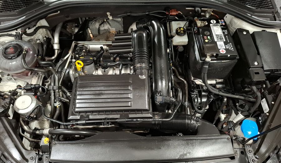 Volkswagen Jetta 1.4 COMFORTLINE AUTO Sedan 2019