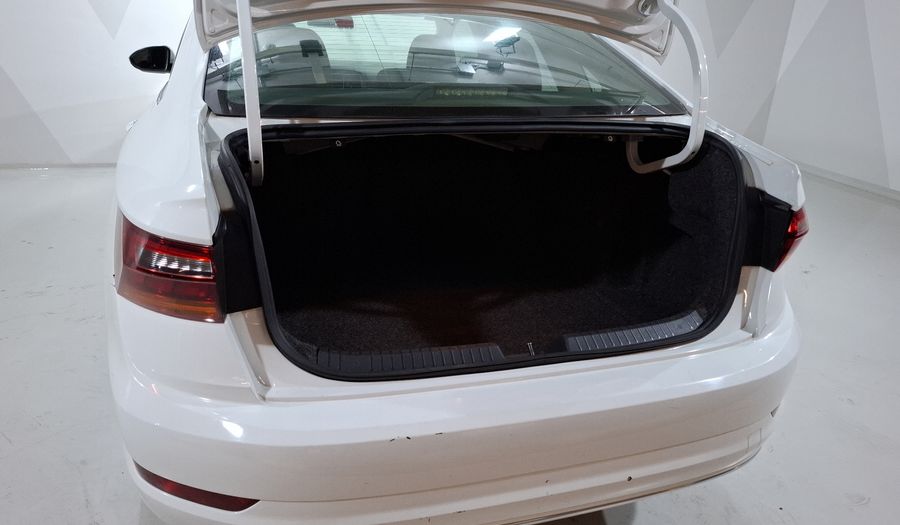 Volkswagen Jetta 1.4 COMFORTLINE AUTO Sedan 2019