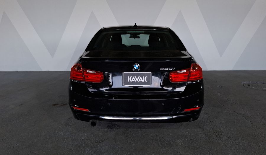 Bmw Serie 3 2.0 320IA LUXURY LINE Sedan 2015