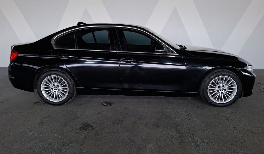 Bmw Serie 3 2.0 320IA LUXURY LINE Sedan 2015